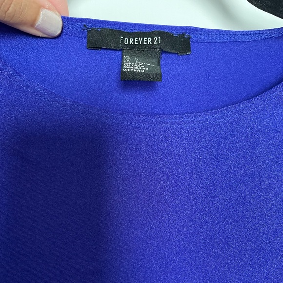 Forever 21 Shimmer Blue Crop Top - Picture 3 of 9